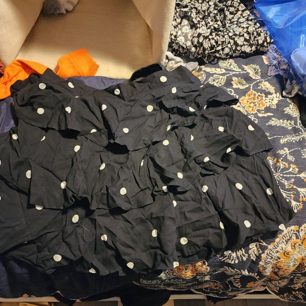 Ruffle polka dot mini skirt